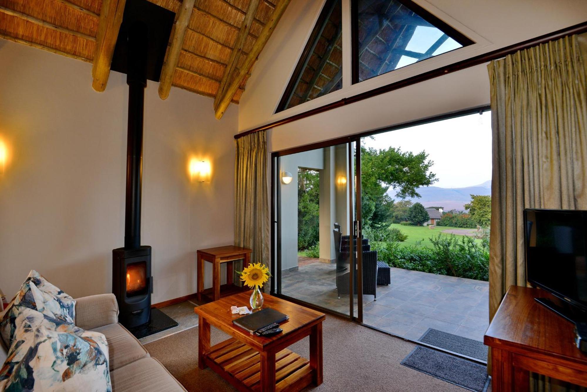 Montusi Mountain Lodge Bonjaneni Екстер'єр фото
